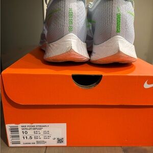 Men Nike ZoomX Streakfly Running Shoes- grey/Green